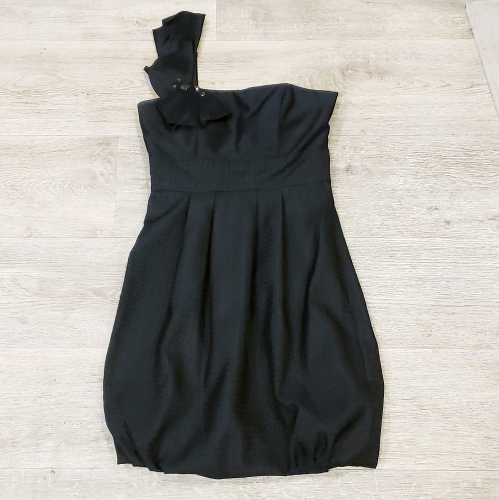 Max & Cleo One-Shoulder Bubble Hem dress